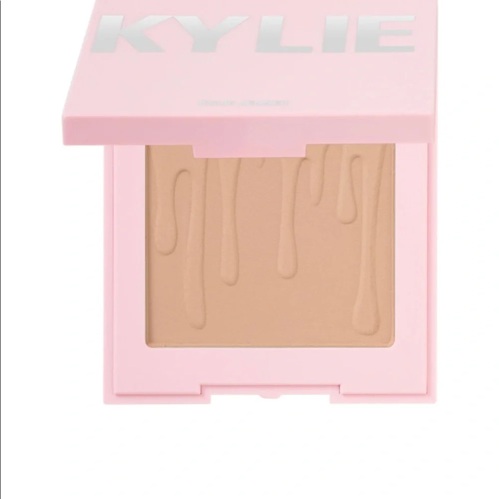 Kylie cosmetic highlight/Bronzer bundle‎